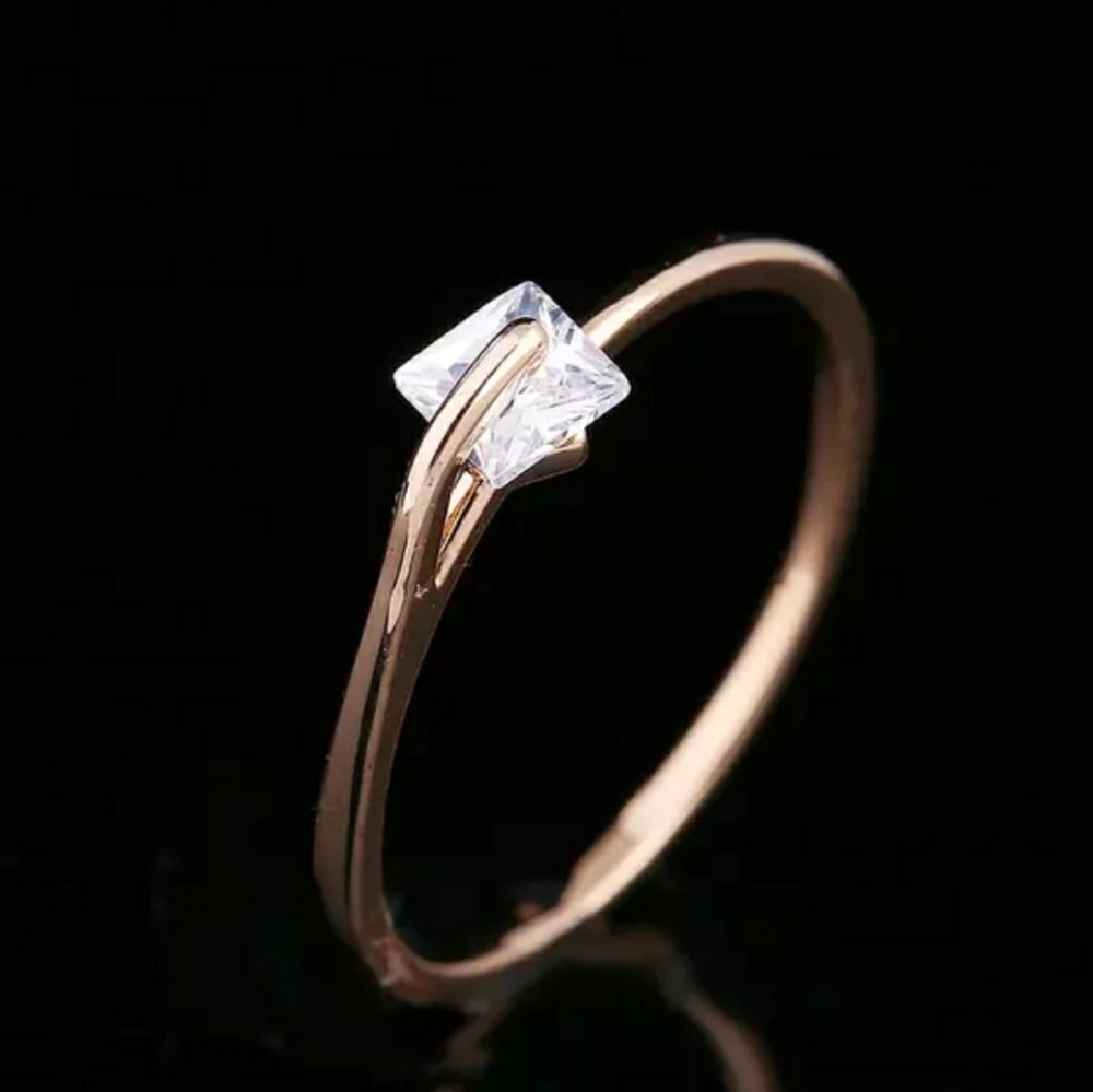 Dainty Rose Gold Square Rotating Diamond Ring - Picture 3 of 8